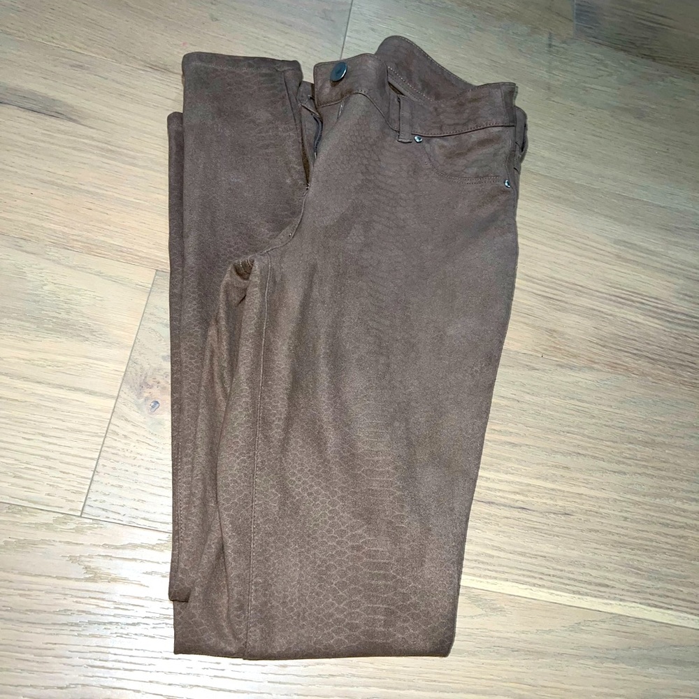 Artisan NY polyester snake print jeans size 2 good condition